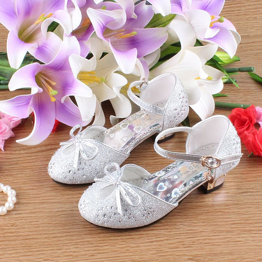 Туфли детские на каблуке металлизированные со стразами