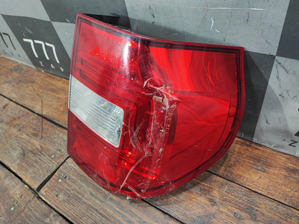 Фонарь задний правый Skoda Yeti 13-18 Б/У Оригинал 5LD945096