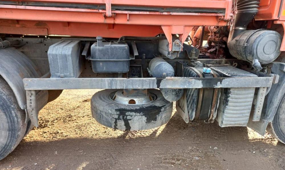 КамАЗ 45143 6x4 Зерновоз 45143-50 (Дизельный, 11,8 л, 300 л.с., МТ)