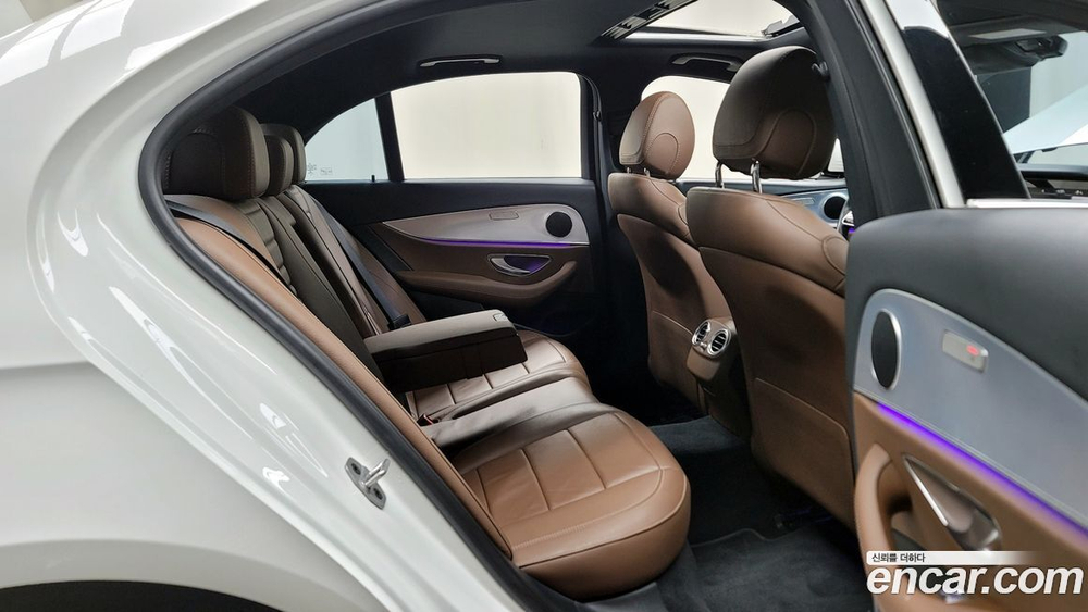 Mercedes-Benz E-Class W213 E250 Avangarde (08.2020)