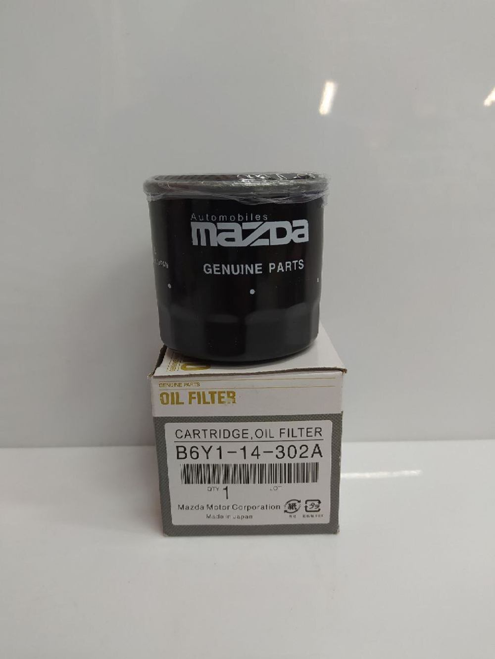 Фильтр масляный  MAZDA B6Y114302A, 323, MX-5, RX-7, RX-8