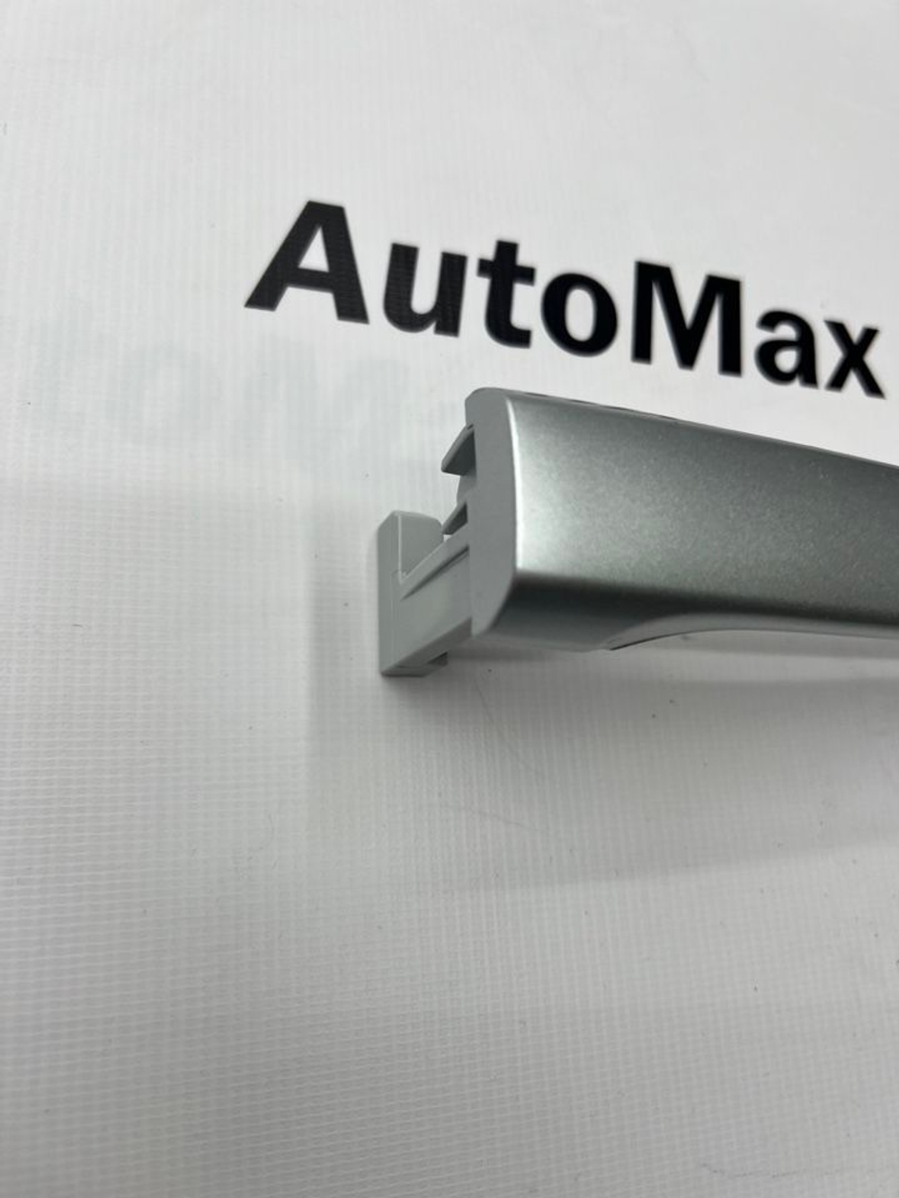 Ручка двери внешняя правая Mitsubishi Outlander. 5716A014HU. Оригинал