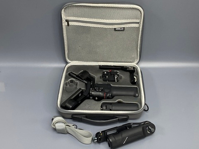 DJI RS 3 Mini + рукоятка SmallRig 4197