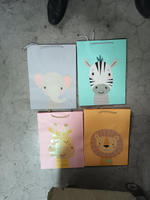 Пакет подарочный "Животные" 44*31*12см, с глитт, ручки - шнурок, 4 диз.