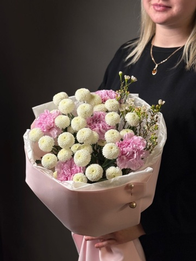 Сборный букет «Цветочное единство»