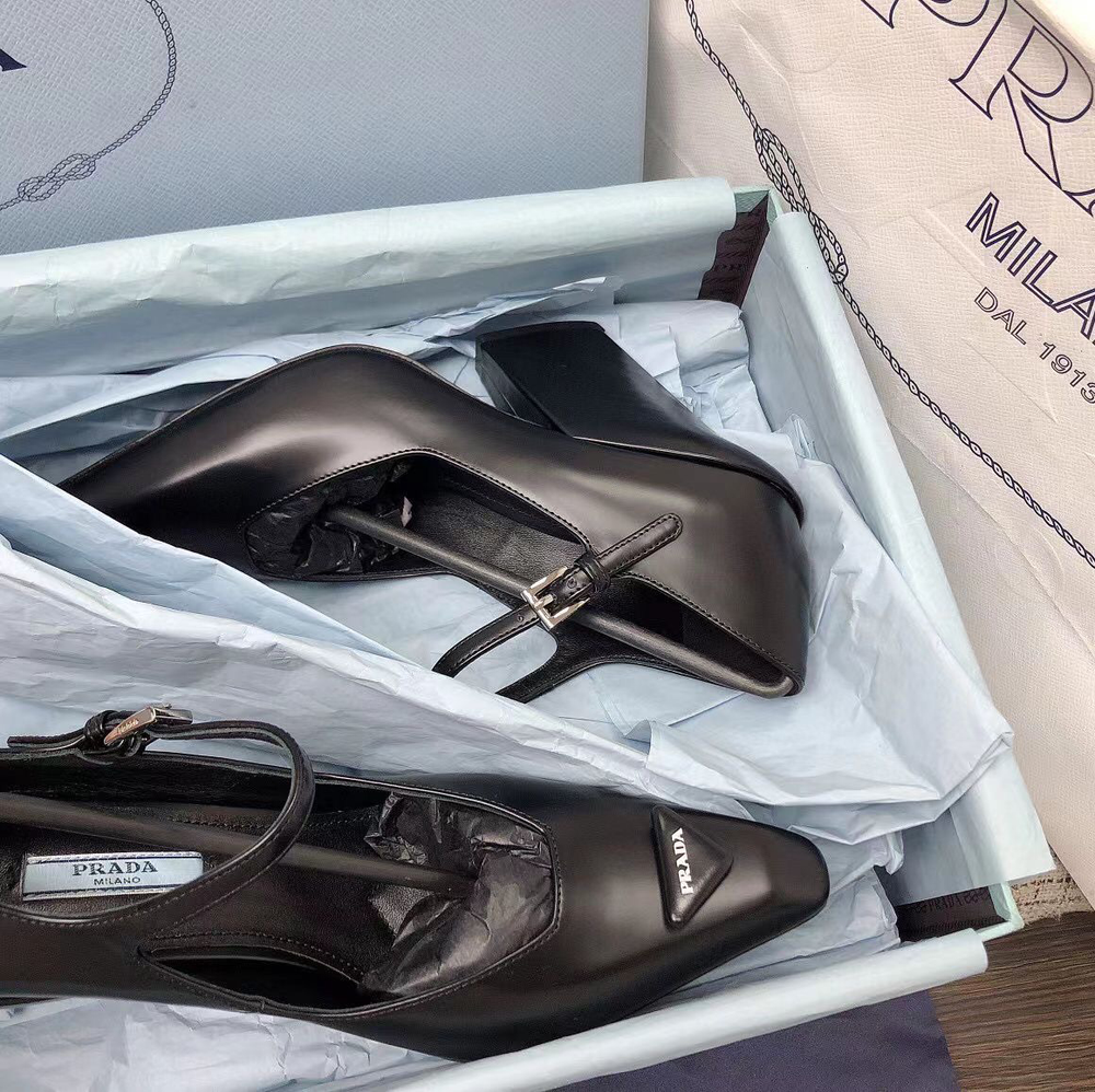 Туфли Prada