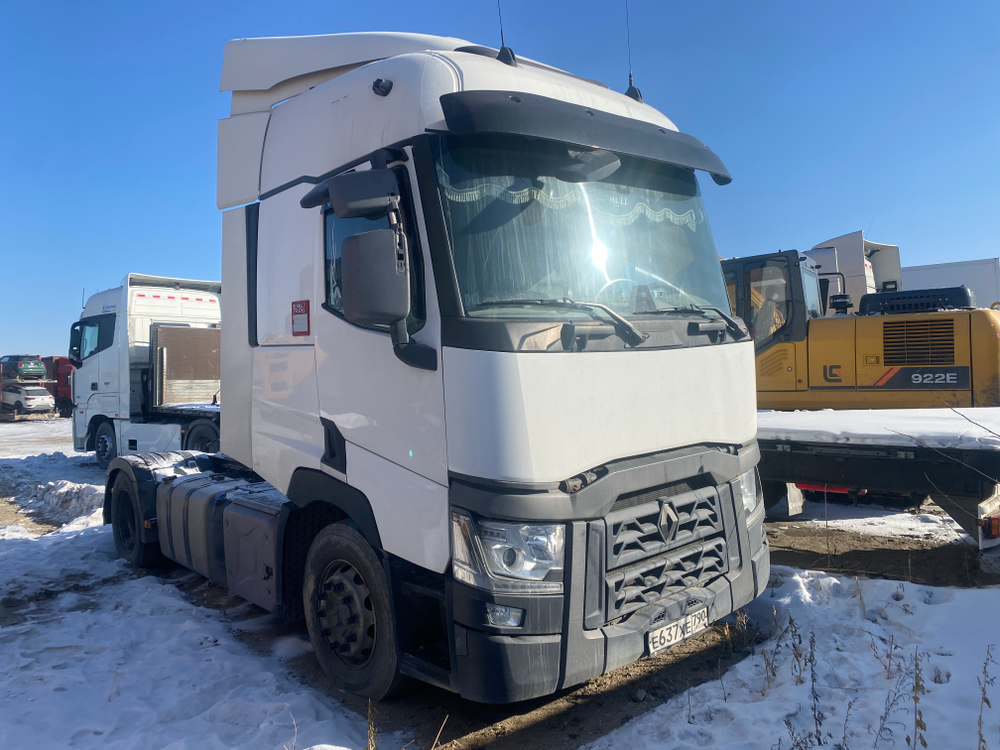 Renault T 4x2 Седельный тягач T 4x2 530 л.с. (Дизельный, 12,8 л, 530 л.с., АТ)