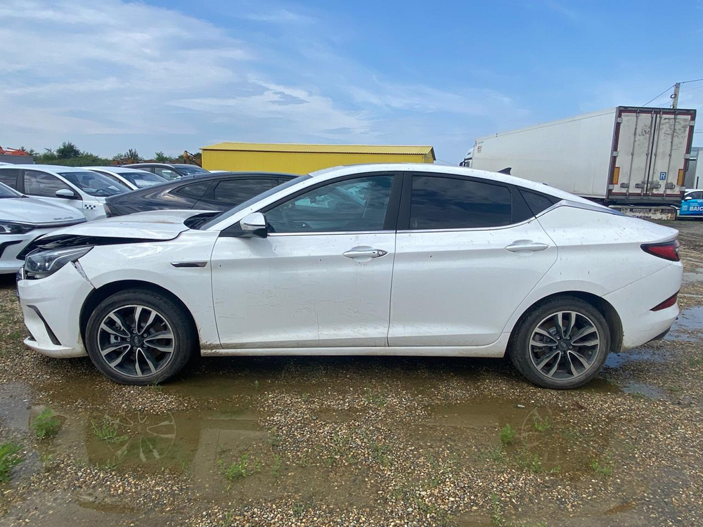 JAC J7 Luxury 1.5T CVT