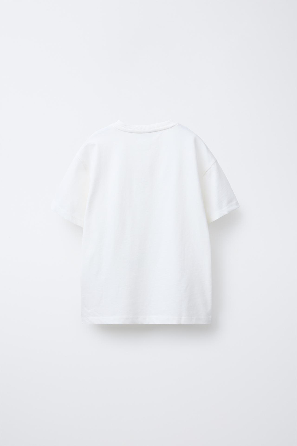 ZARA ФУТБОЛКА С ЦВЕТОЧНЫМ ПРИНТОМ, БЕЛЫЙ