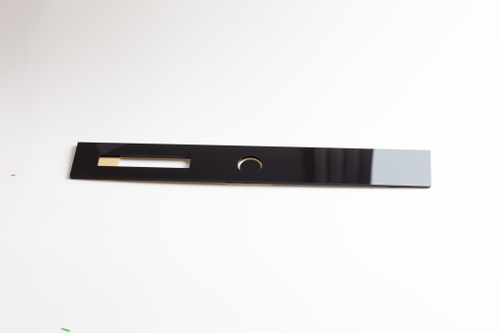 Стекло 2107 на бардачок с вырезом