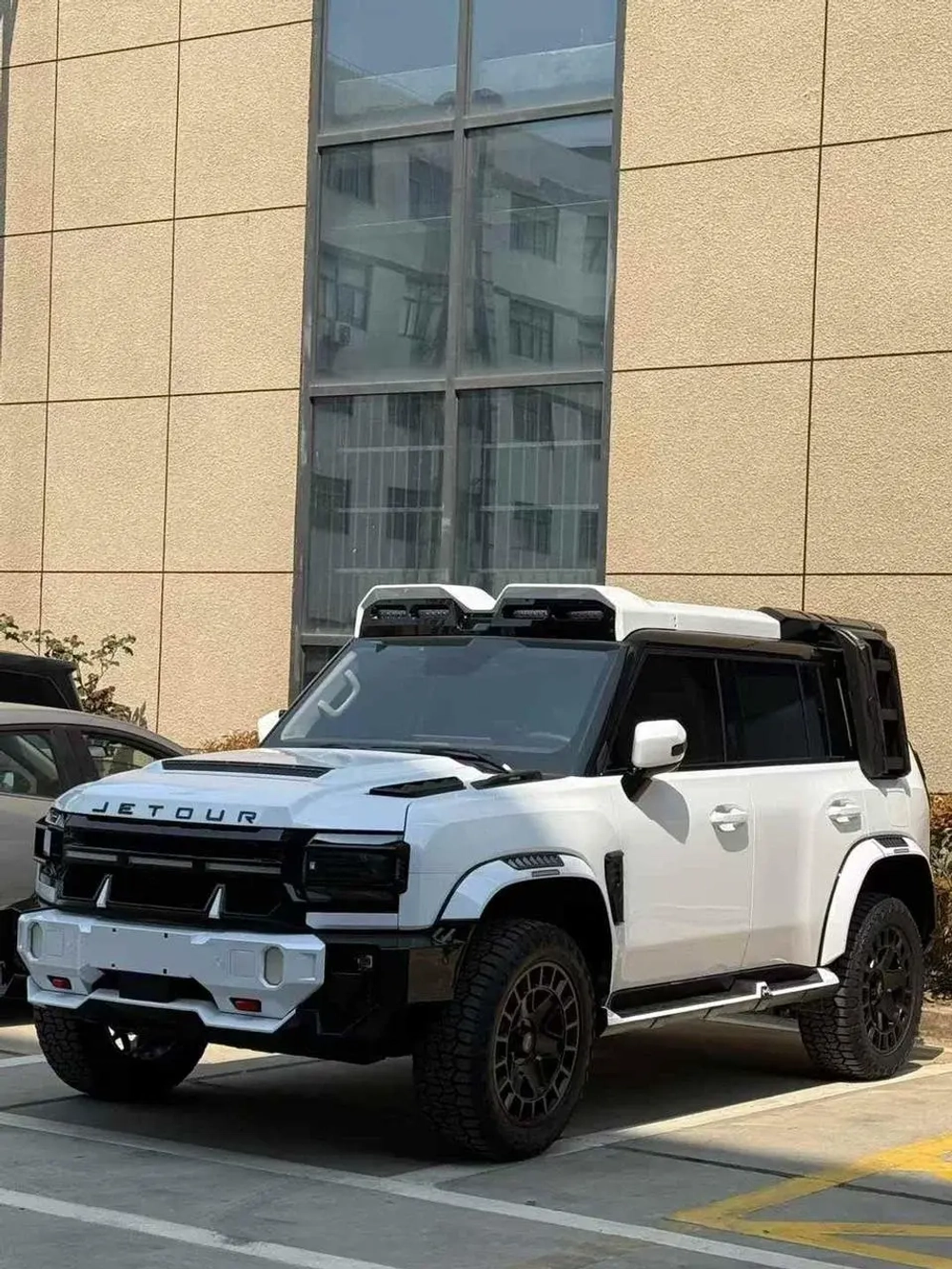 Обвес для Jetour Traveller T2 Капот Решетка радиатора Передний бампер в сборе Люстра на крышу Расширители арок Накладки на двери