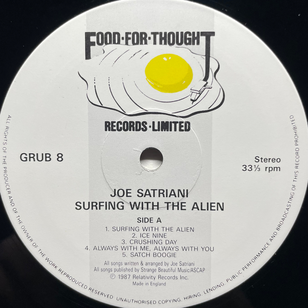 Joe Satriani ‎– Surfing With The Alien (Англия 1987г.)