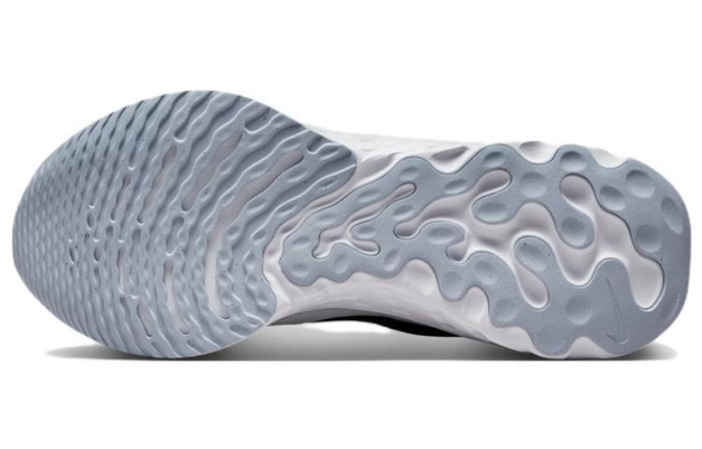 Кроссовки Nike