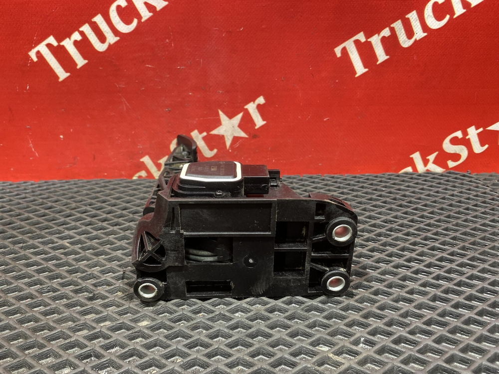 Педаль газа