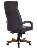 Кресло руководителя Бюрократ T-9924WALNUT черный, кожа, с подголов. крестовина металл/дерево