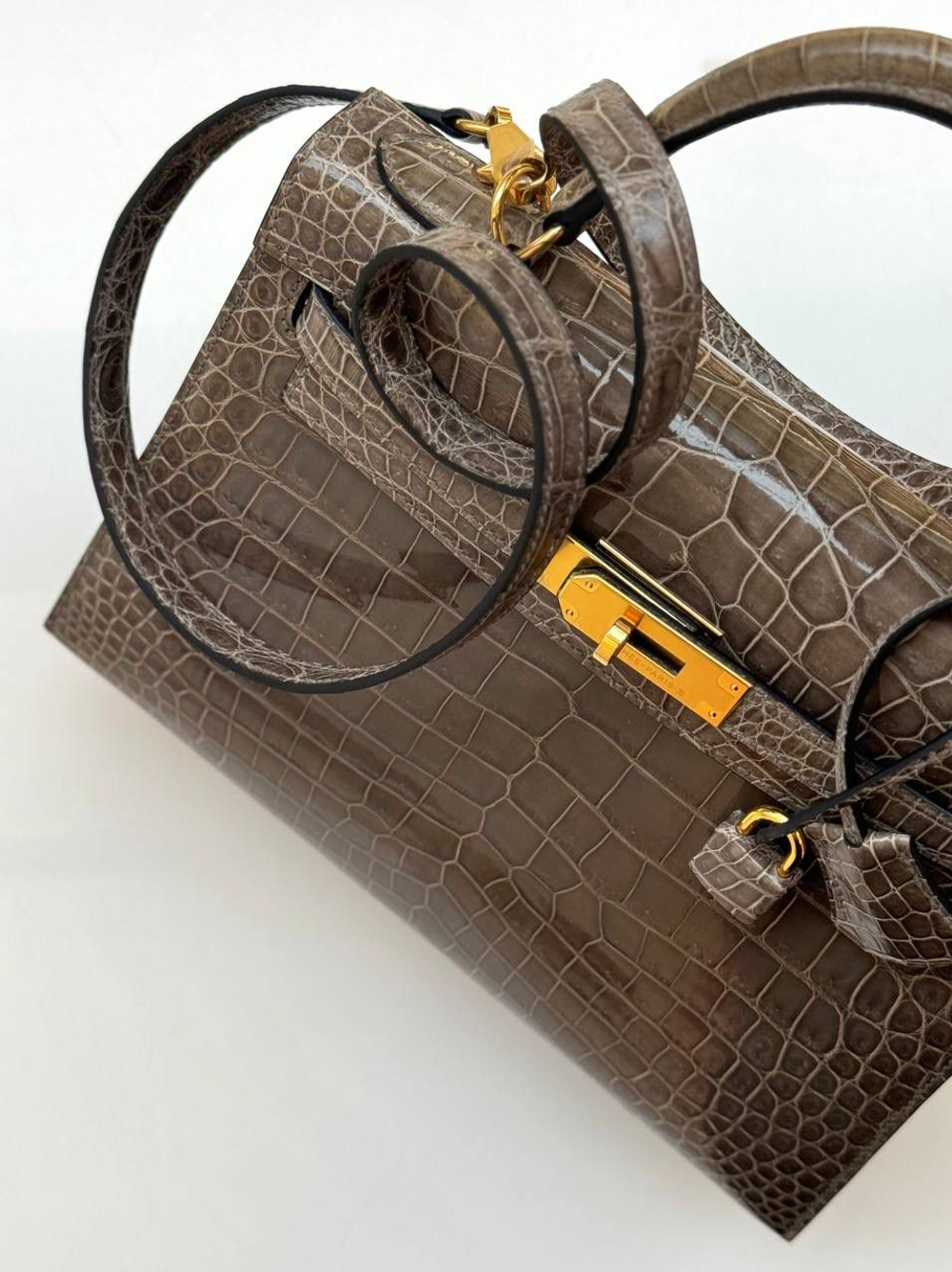 Сумка Hermes из кожи крокодила