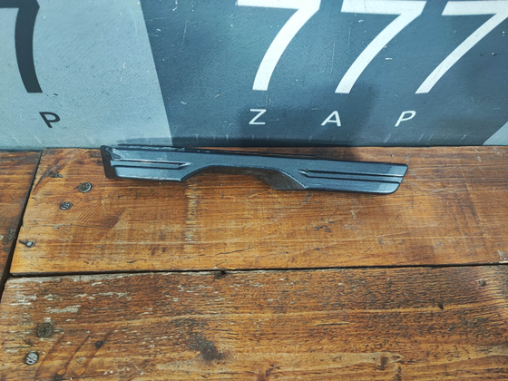 Накладка переднего бампера правая Mazda CX-5 1 (KE) 15-17 Б/У Оригинал KA0J50C12