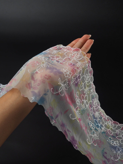 Вышивка на сетке белая мультиколор с принтом ширина 14 см ОТРЕЗ 1 м