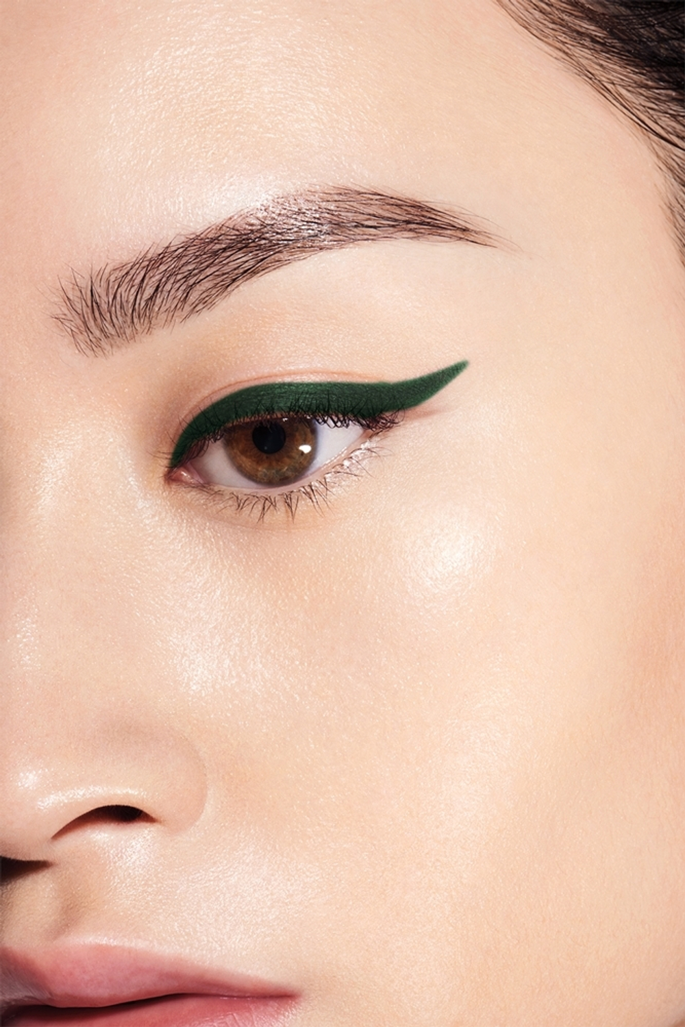 Shiseido Kajal InkArtist - подводка для глаз 4 v 1, 0,8 g