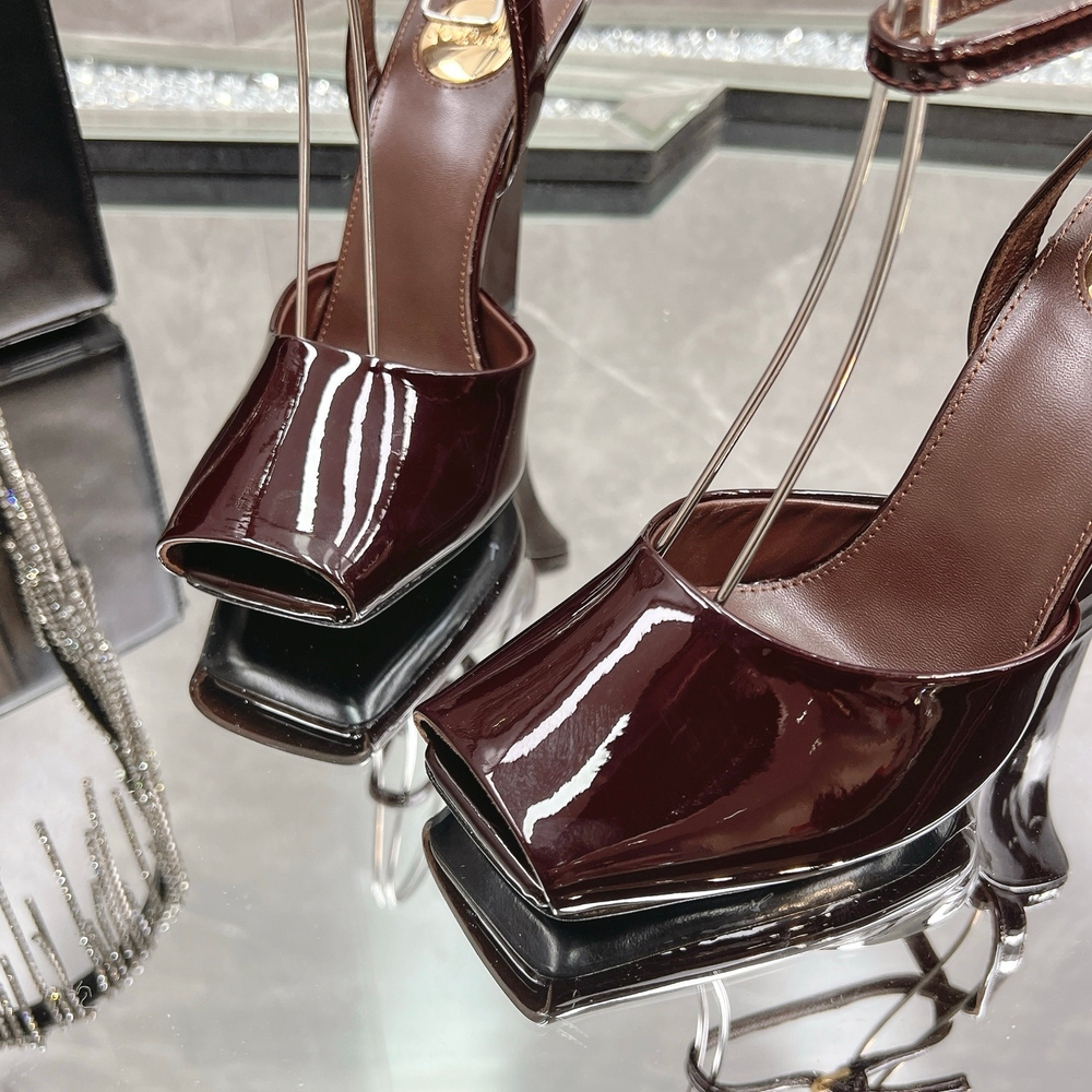 Saint Laurent La Scandale Wedges