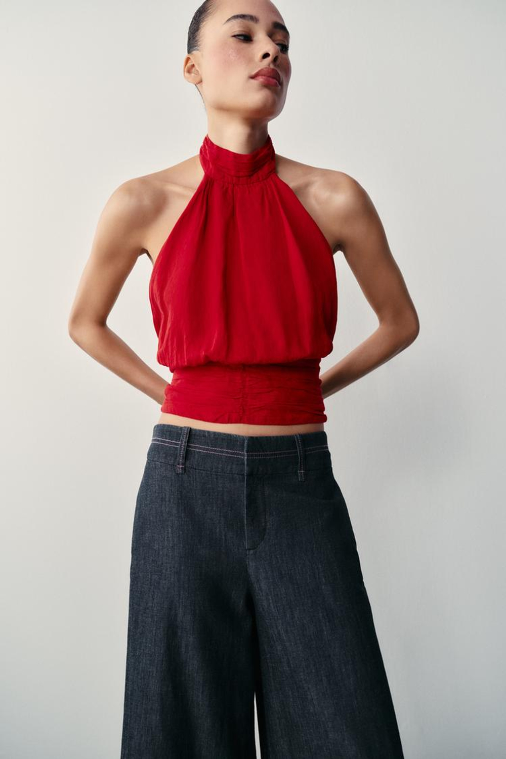 ZARA УДЛИНЕННЫЕ ШОРТЫ С КОНТРАСТНОЙ ОТСТРОЧКОЙ, СИНИЙ