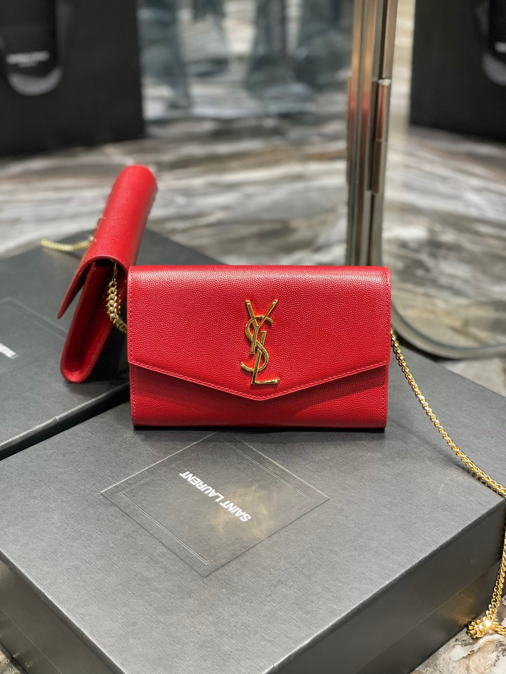Saint Laurent Uptown Chain Wallet 19 cm