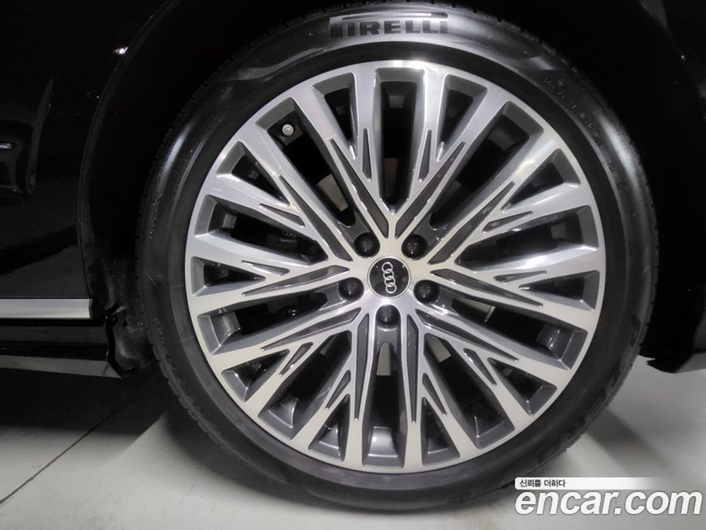 Audi A8 (D5) 55 TFSI Quattro Premium LWB (12.2022)
