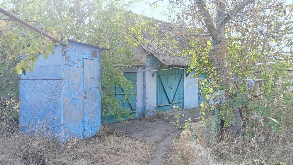 Жилой дом недалеко от реки в х.Слободка, Славянского района