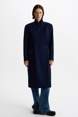 Утепленное пальто из итальянской шерсти с мембраной