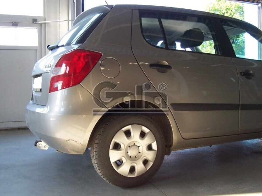 Фаркоп оцинкованный Galia S081A для Skoda Fabia хетчбек 2000-2007, 2007-2014(паспорт и сертификат в комплекте)(без электрики)