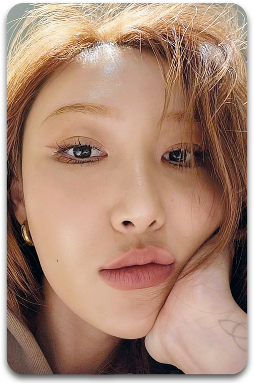 Карта #371 / Hwasa (MAMAMOO)