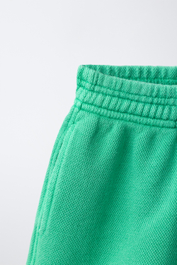 ZARA ОДНОТОННЫЕ ШОРТЫ ИЗ ТКАНИ ПИКЕ, ЗЕЛЕНЫЙ