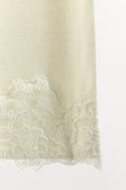 ZARA ВЯЗАНАЯ ЮБКА МИДИ С КРУЖЕВОМ И ВЫШИВКОЙ, ЭКРЮ