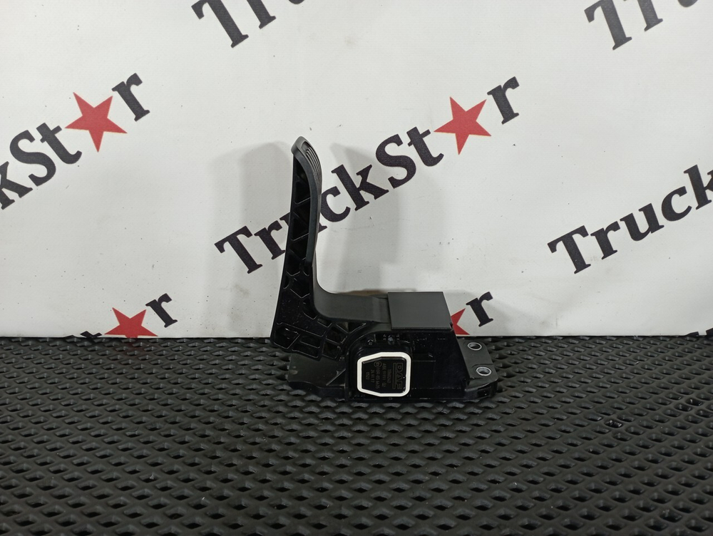 Педаль газа электронная 2018г