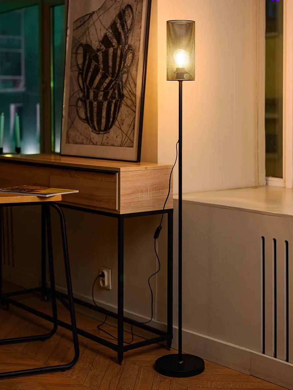 Светильник напольный высокий