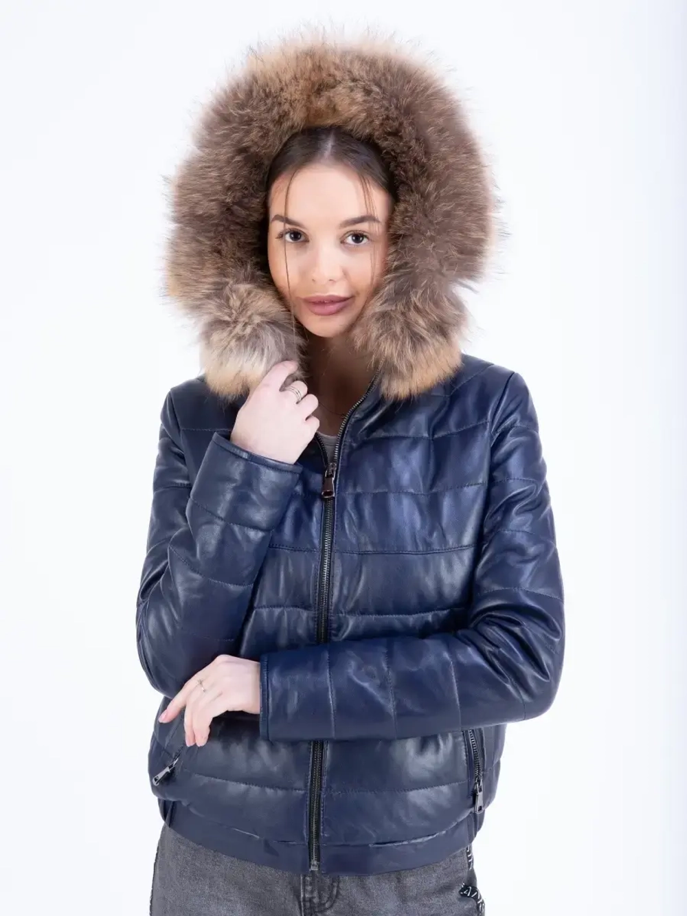 Куртка женская из натуральной  кожи