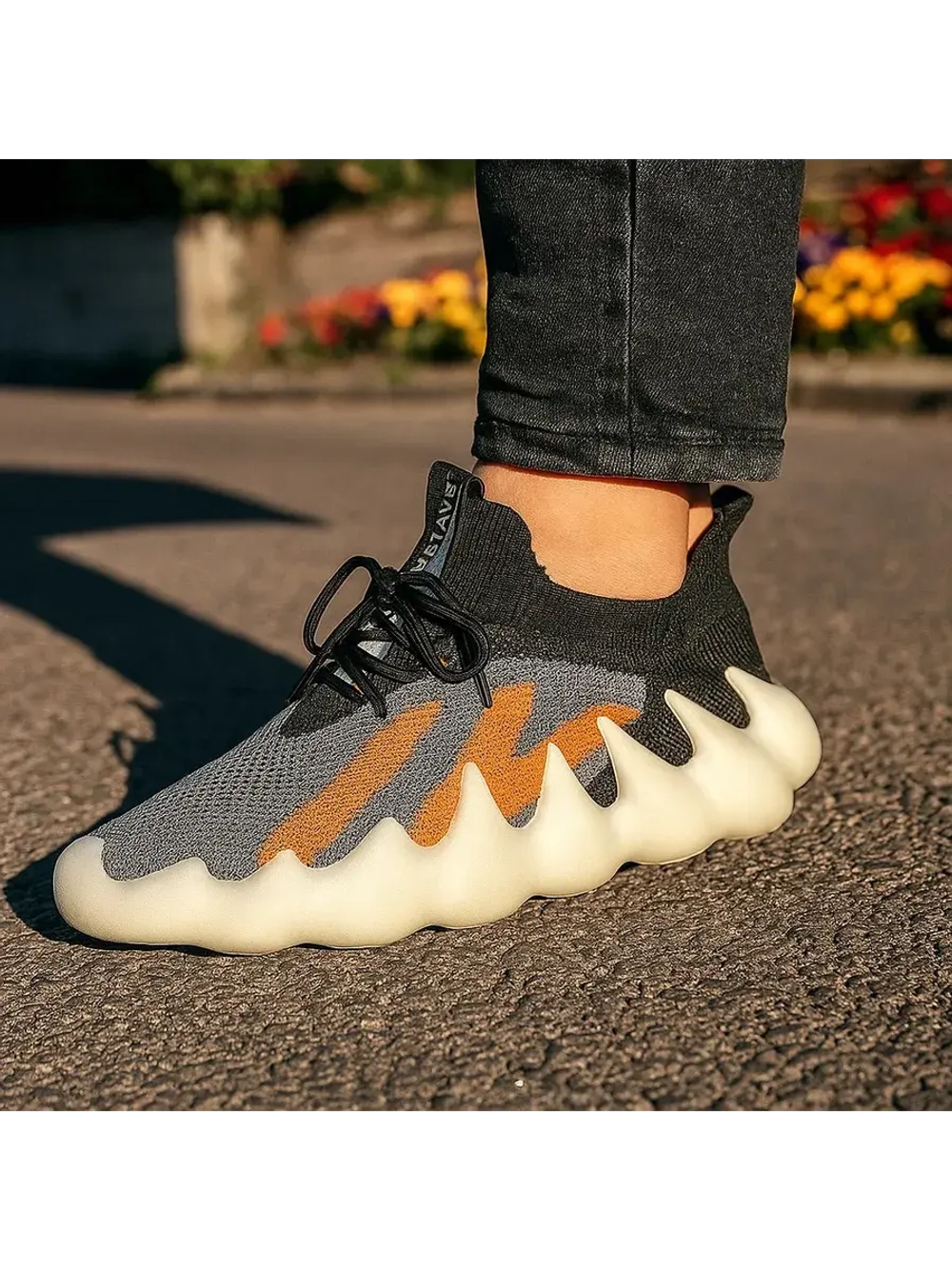 Детские летние кроссовки модные стильные.