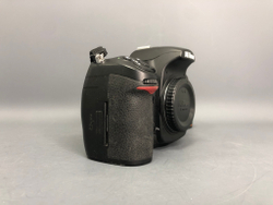 Nikon D300S 8.020 кадров