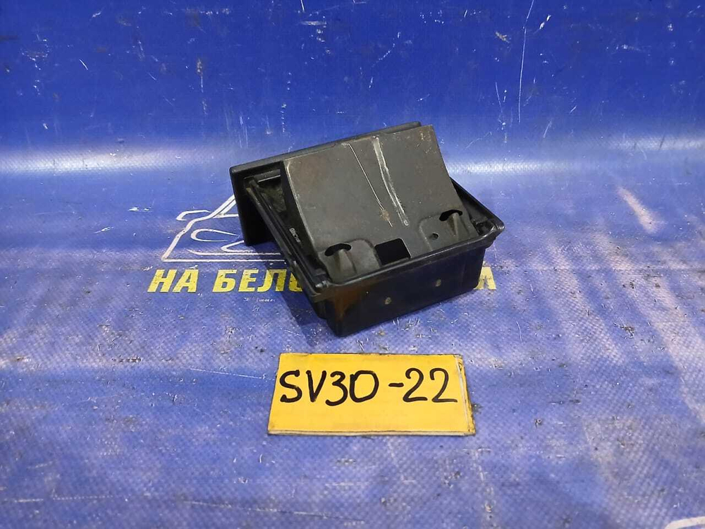 Пепельница TOYOTA CAMRY 1993