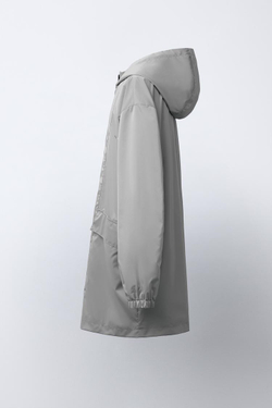 ZARA ПРОРЕЗИНЕННАЯ КУРТКА С КАПЮШОНОМ WATER REPELLENT, СЕРЕБРИТСЫЙ