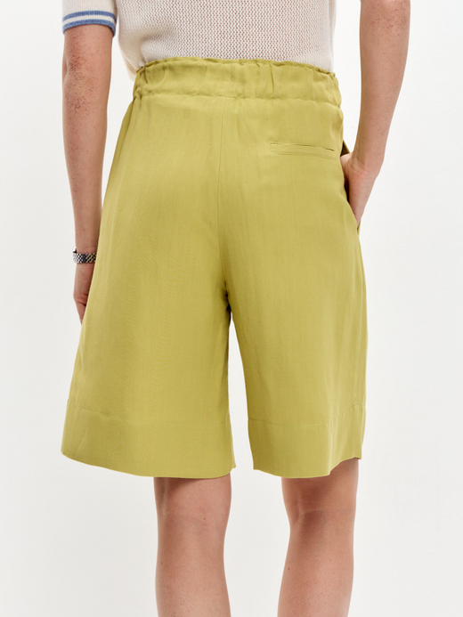 Льняные шорты