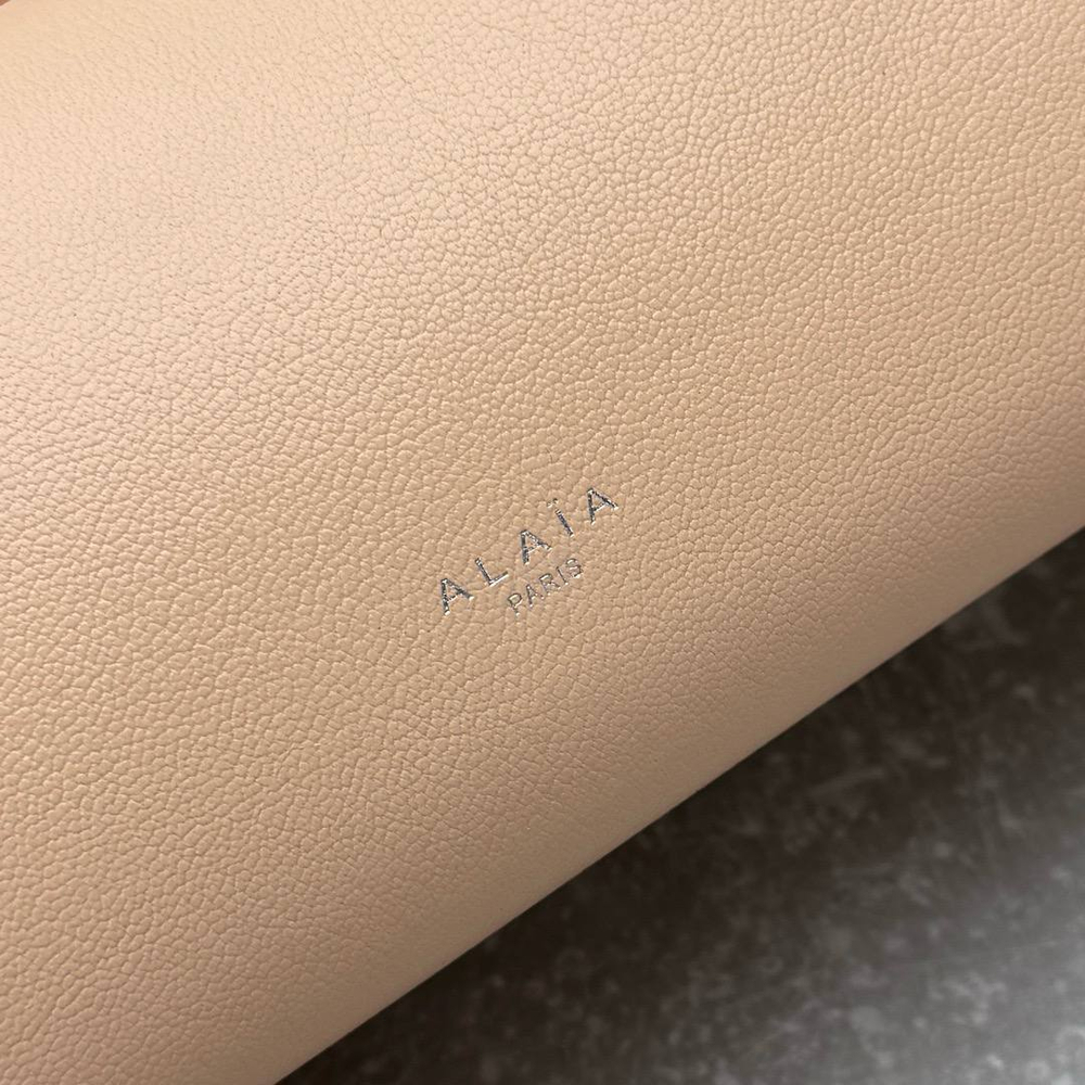 Сумка Alaia