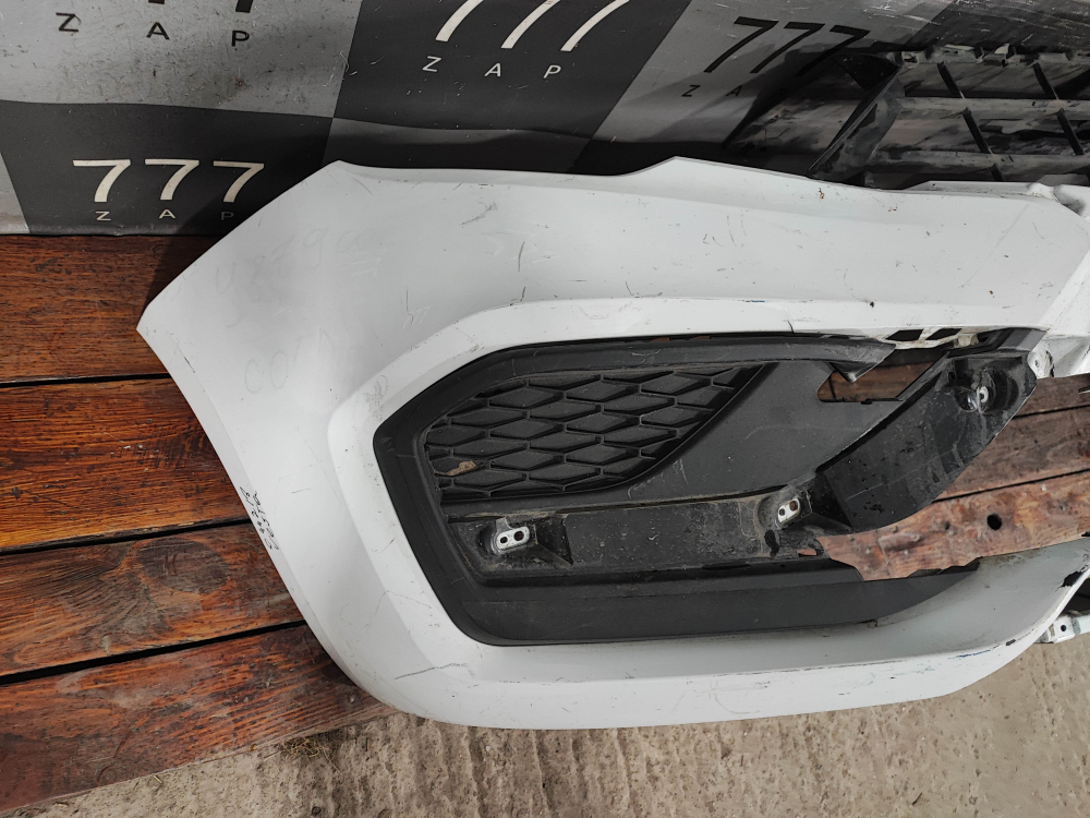 Бампер передний LADA Vesta 22-нв Б/У Оригинал 8450040054