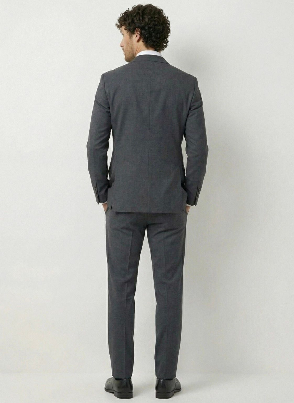 Мужской костюм двубортный (темно-серый) А65