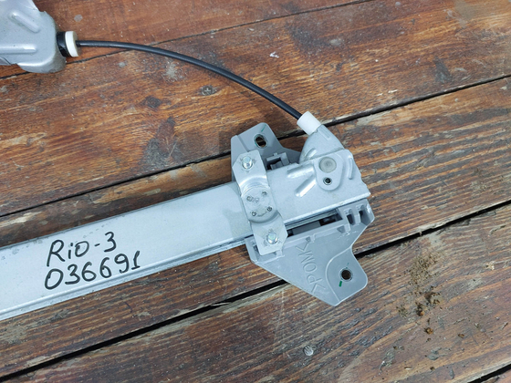 Стеклоподъемник передний правый Kia Rio 3 (QB) 11-17 Б/У Оригинал 824044Y010