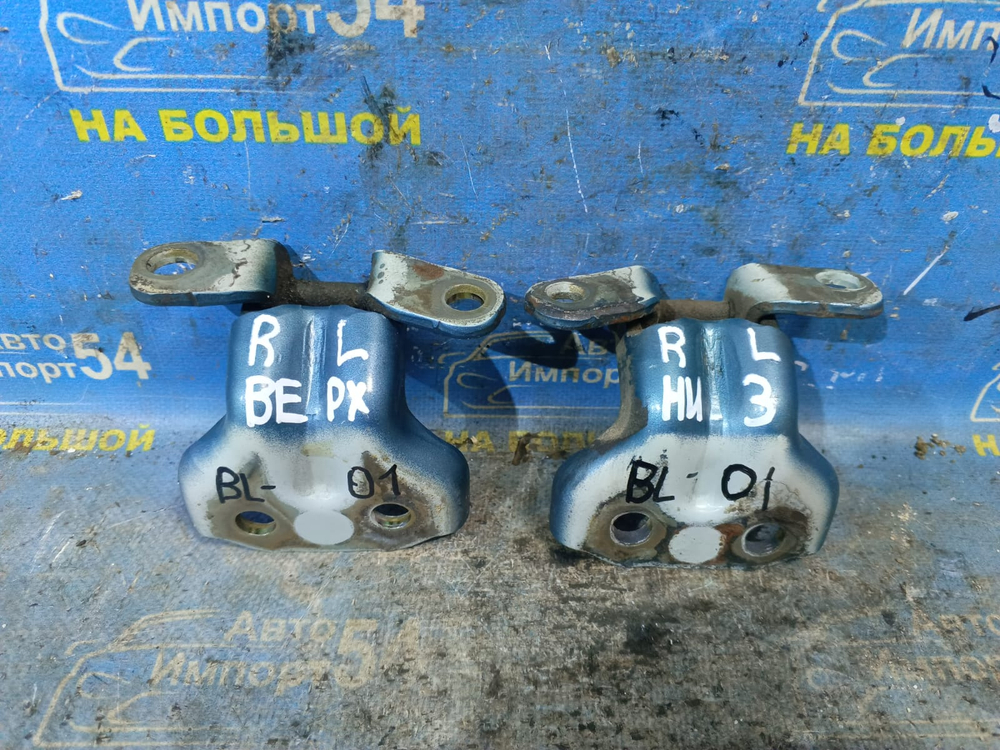 Петля двери задней левой Kia SORENTO 2002-2009