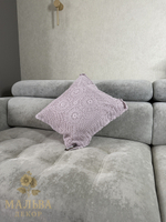 Подушка декоративная "Кружево" розовая 45x45x10см от J-LINE