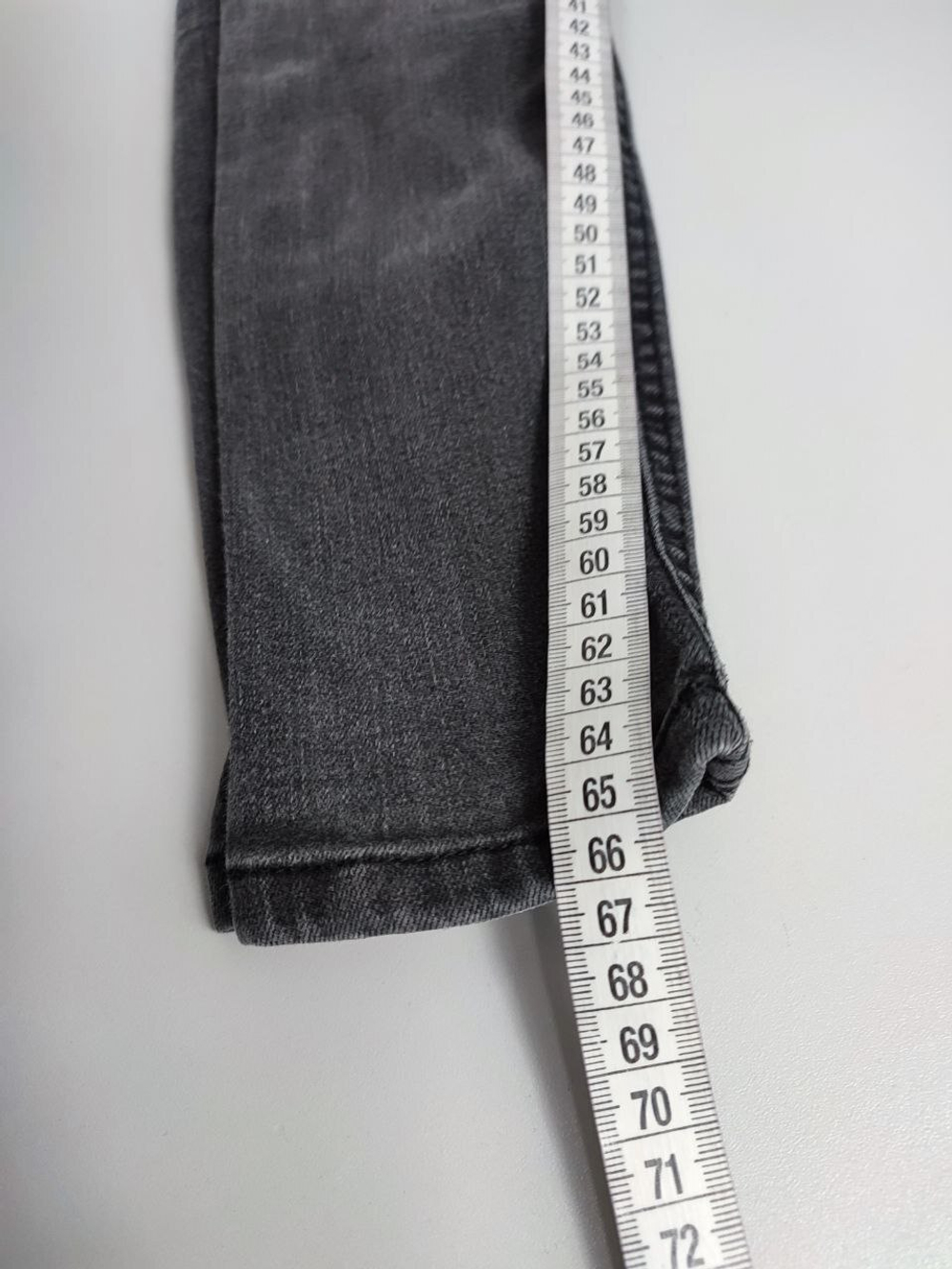 Джинсы Bershka темные 38 размер