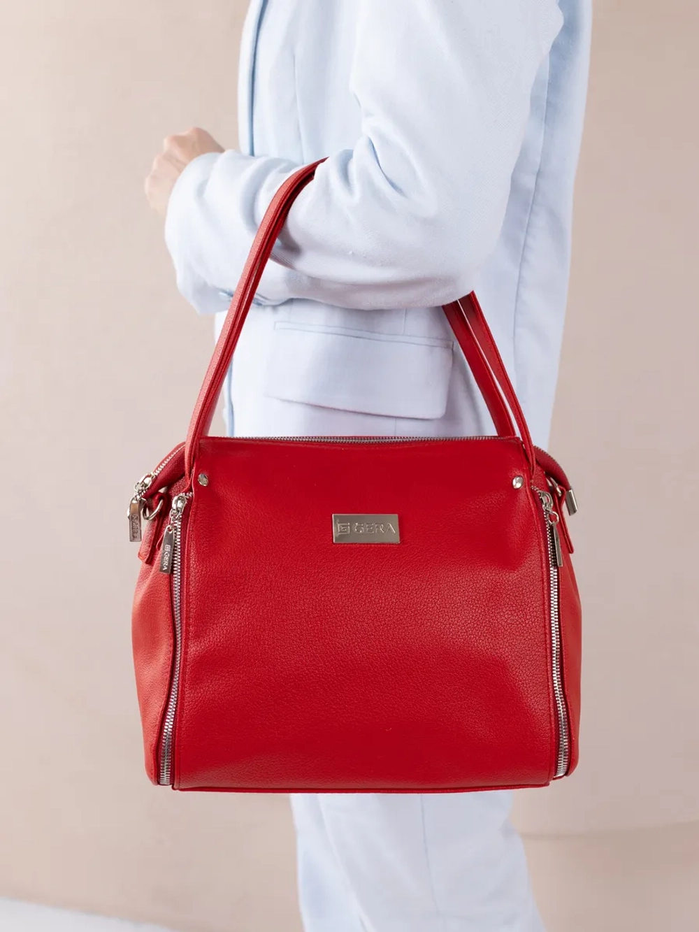 Сумка через плечо средняя классическая