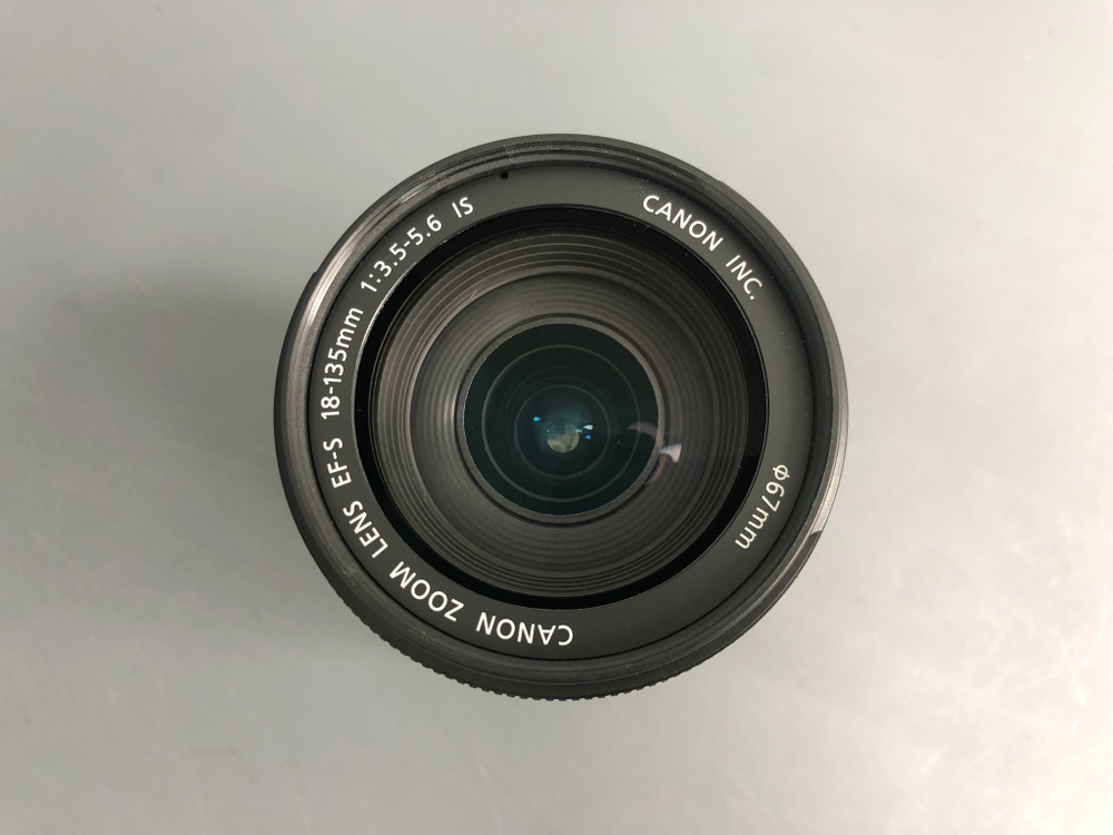 Canon EF-S 18-135mm 3.5-5.6 IS